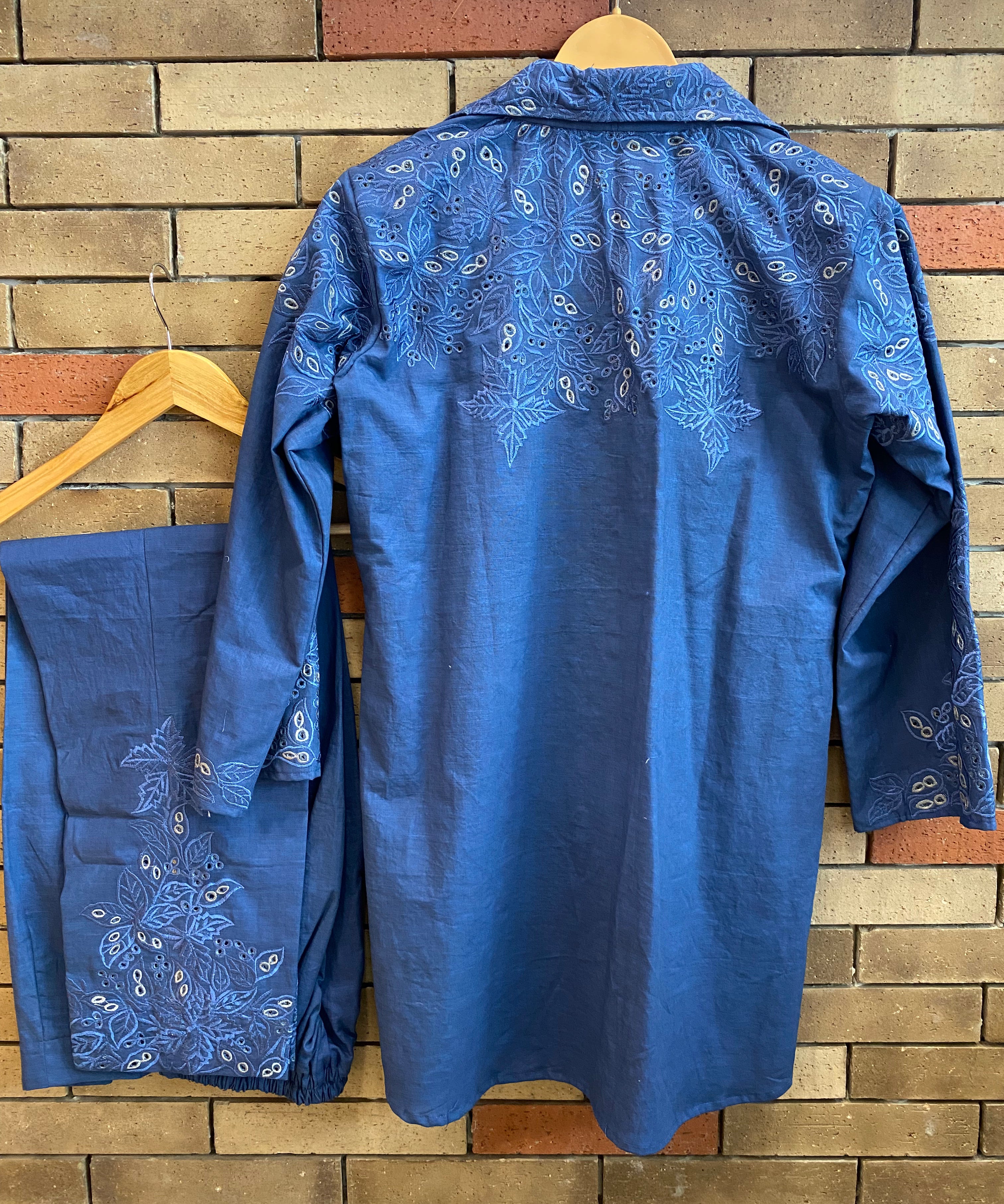 classy embroaidered hand cutwork linen coord set
