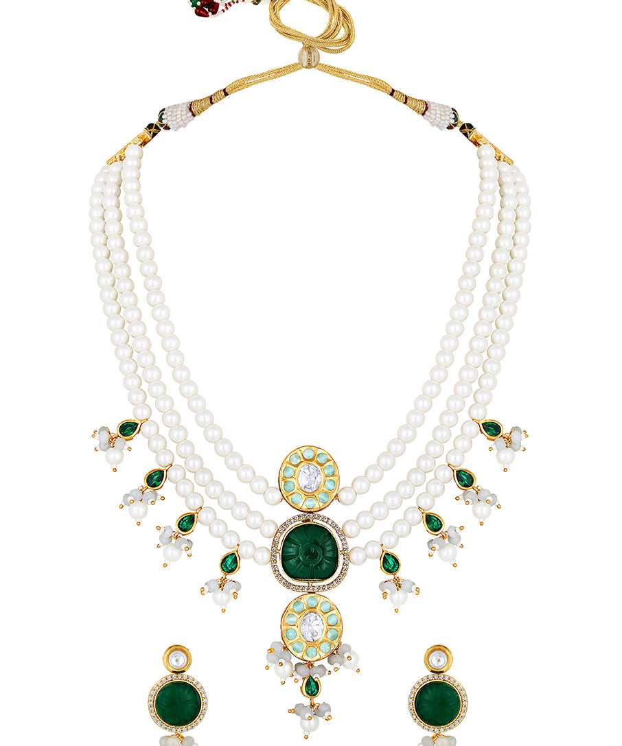 Gold Plated Kundan Necklace with Onyx and Pearls
