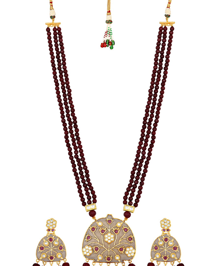 Gold Plated Kundan Necklace with Agate and Onyx